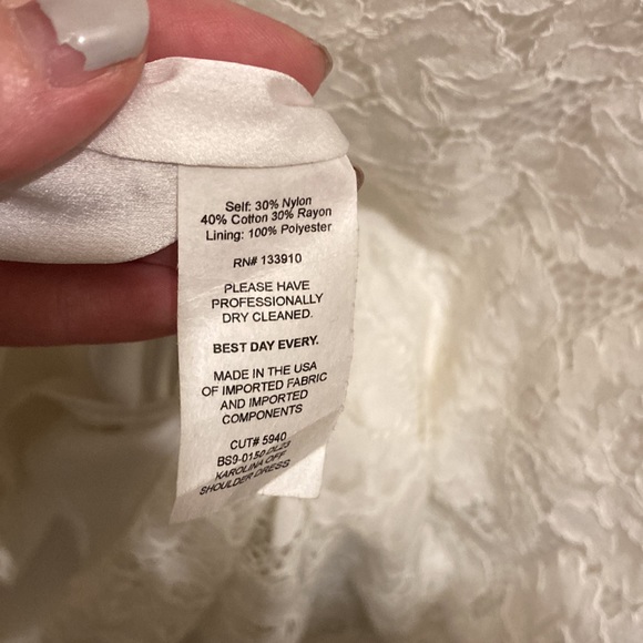 Show me your Mumu lace gown Mumu Bride sz 14 - Picture 7 of 7